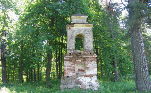 39. Tolkiškių koplytėlė.jpg